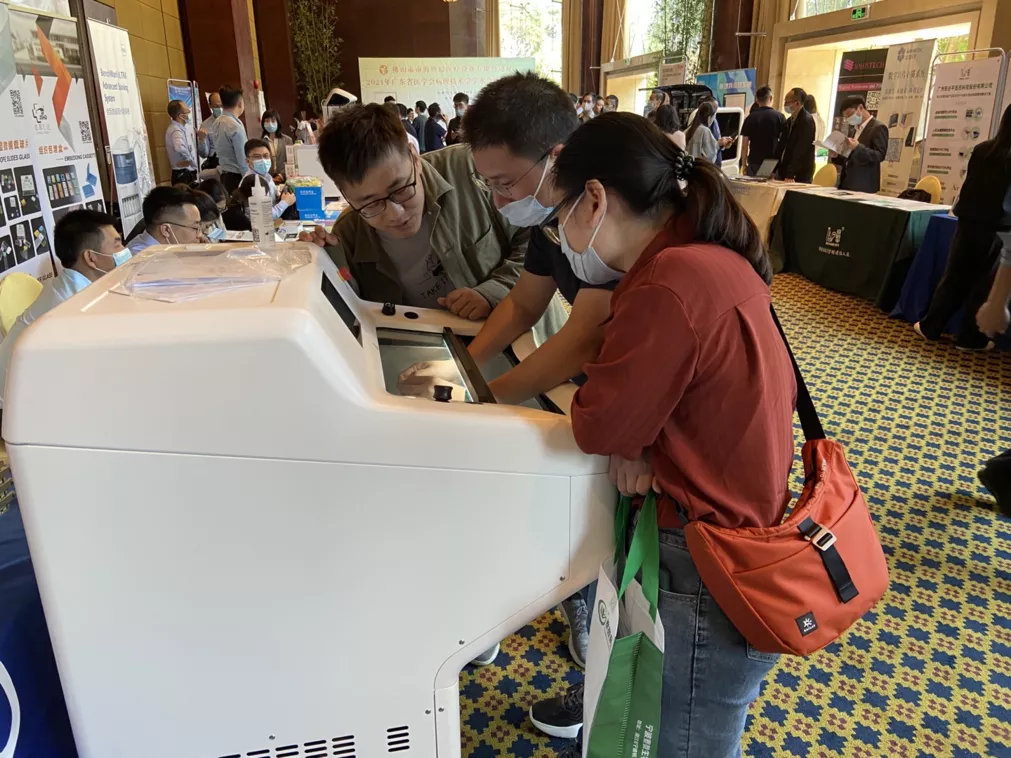 2-客户现场体验必威官方首页官网betway产品.png