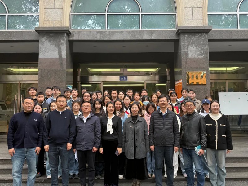重庆医科大学基础医学院必威官方首页官网betway奖学金颁奖仪式现场.jpg